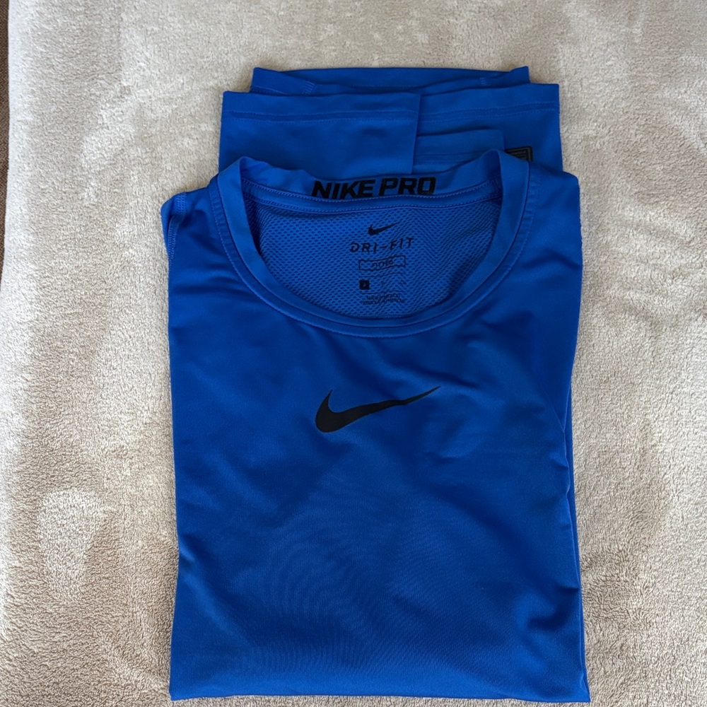 Men’s Nike Pro Dri-FIT long sleeve compression shirt – size Small